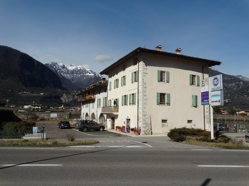 Gardainn La Cascina Riva del Garda Ruang foto